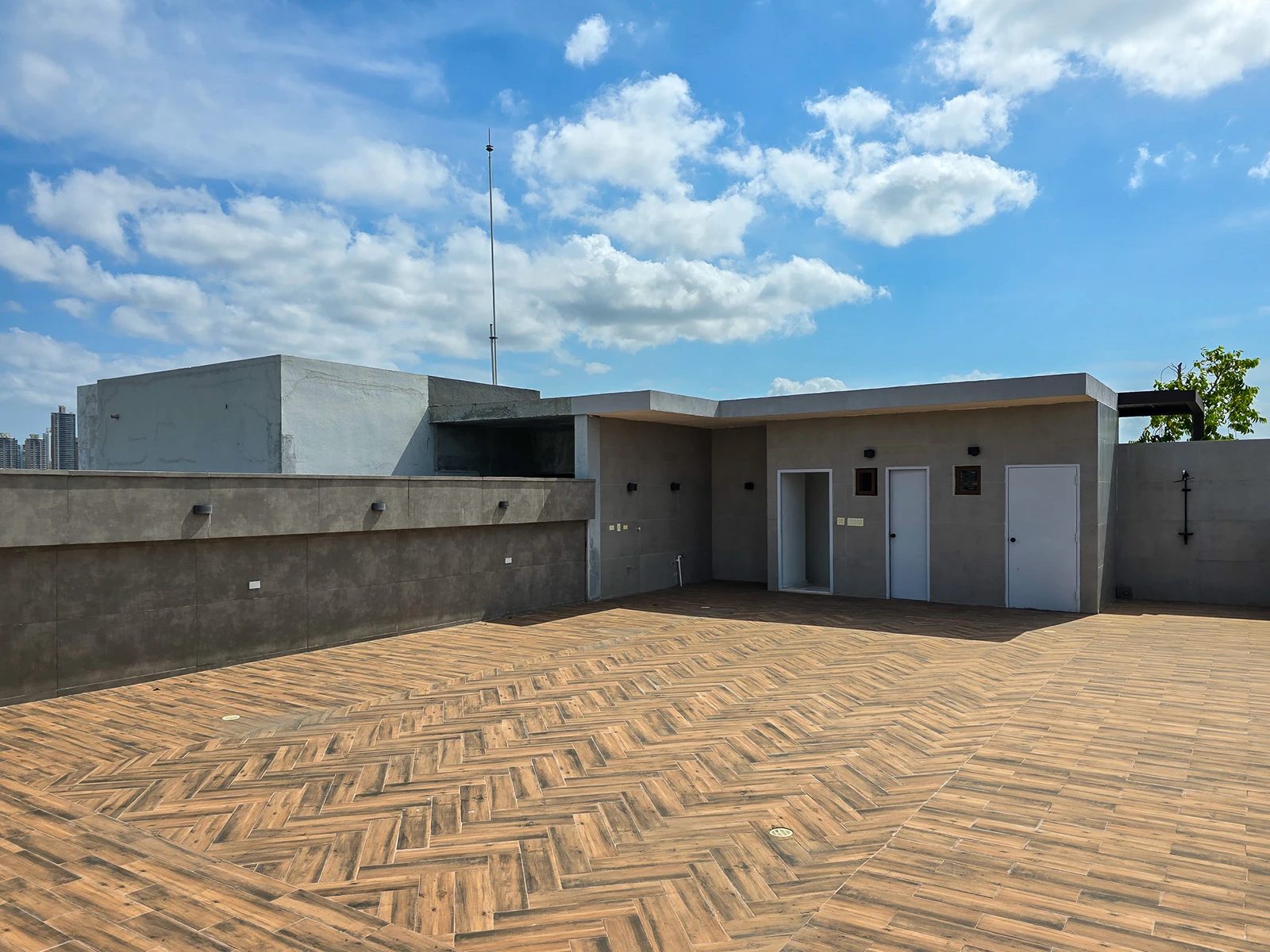 33 private real estate